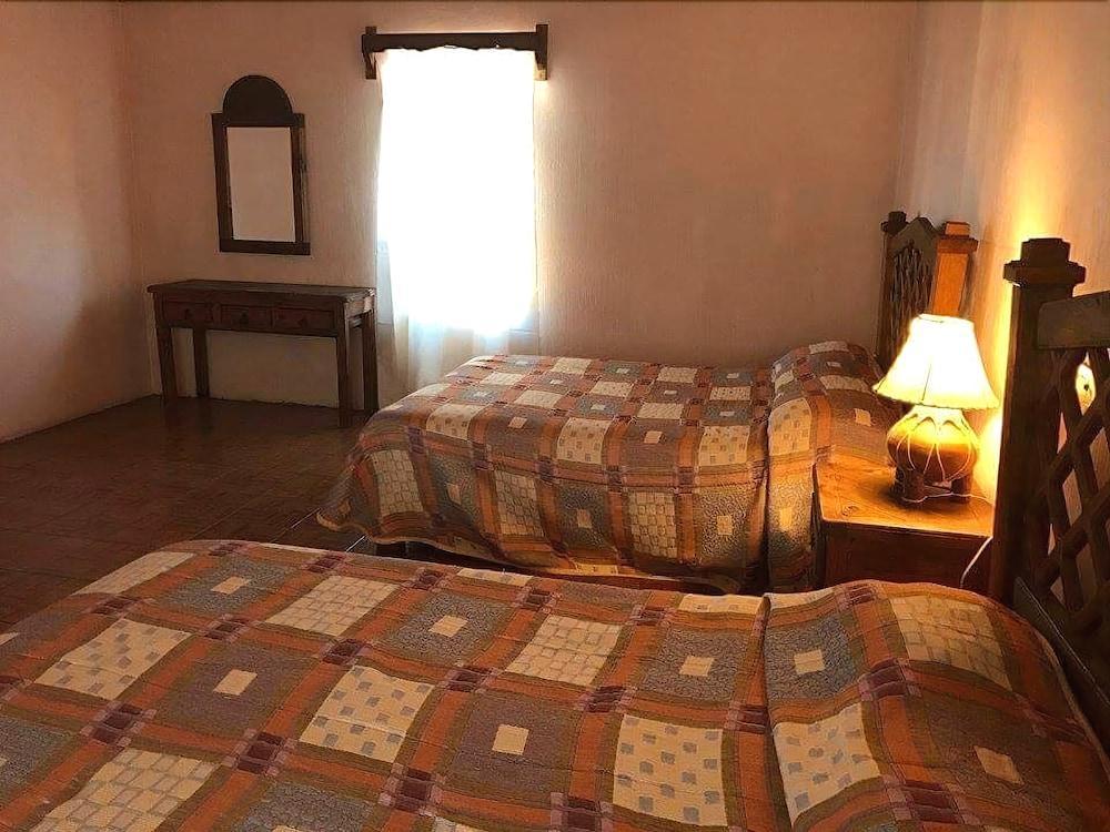 Hotel Puesta Del Sol 크릴 외부 사진
